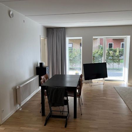 Charming Aalborg Apartment With Parking Exteriör bild